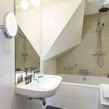 Grand Canal Boutique